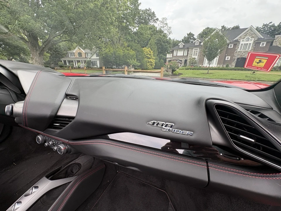 2018 Ferrari 488 GTB - Image 21 of 31