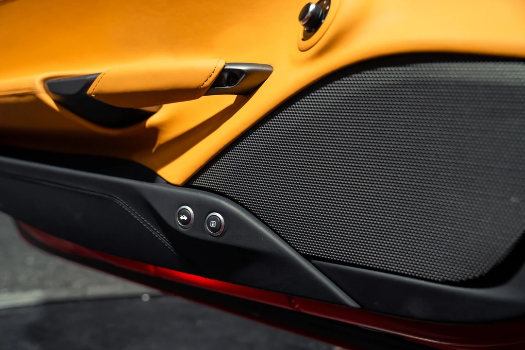 2018 Ferrari 488 GTB - Image 12 of 31