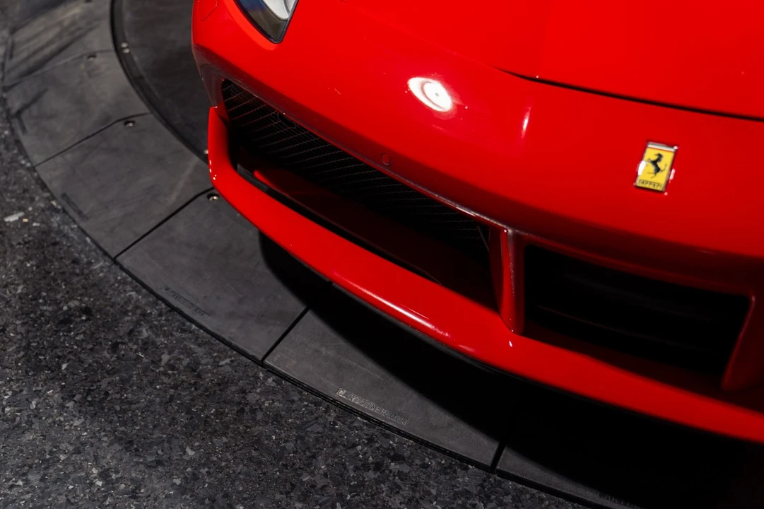 2018 Ferrari 488 GTB - Image 13 of 31