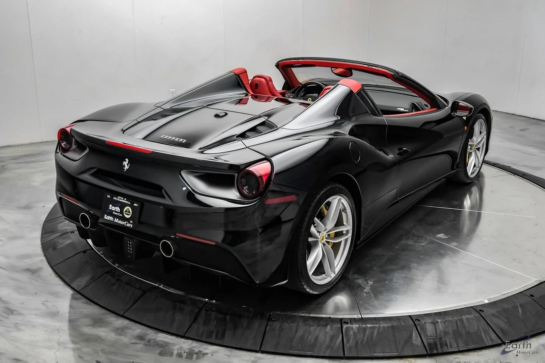 2018 Ferrari 488 GTB - Image 24 of 31