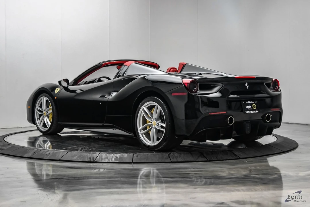 2018 Ferrari 488 GTB - Image 13 of 31