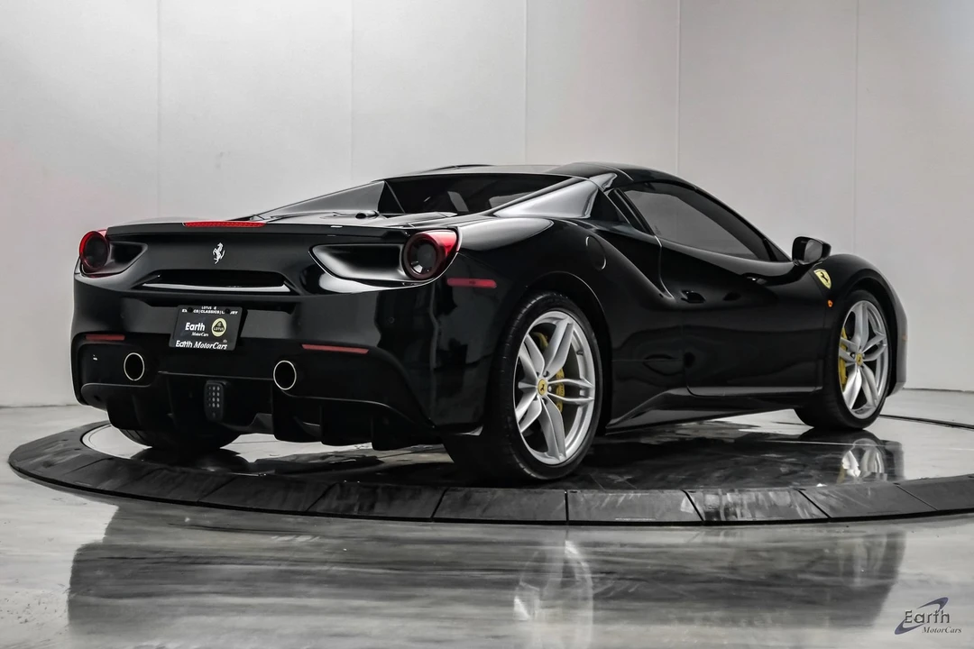 2018 Ferrari 488 GTB - Image 23 of 31