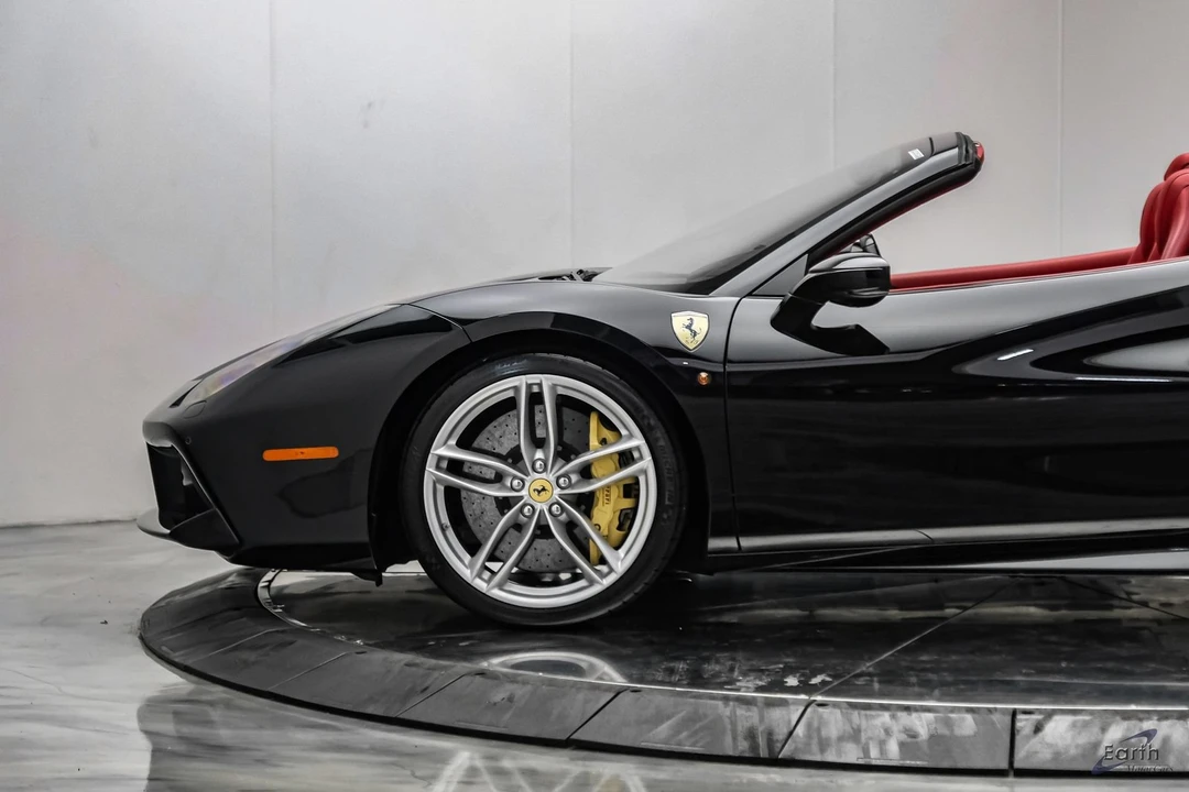 2018 Ferrari 488 GTB - Image 11 of 31