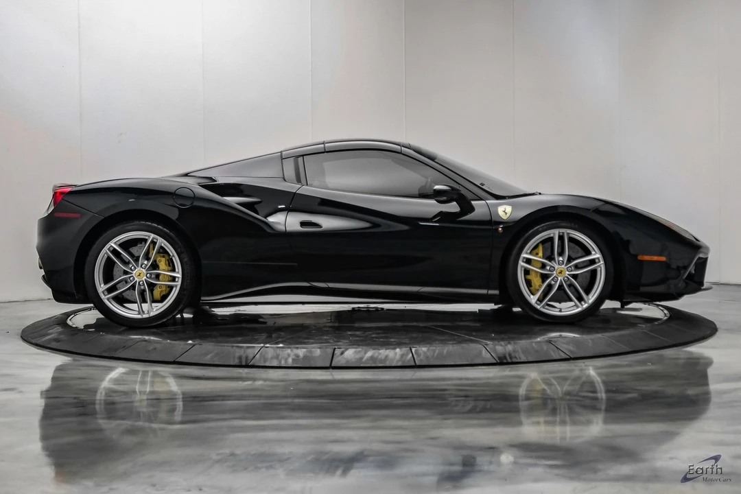 2018 Ferrari 488 GTB - Image 28 of 31