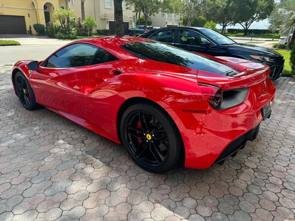 2018 Ferrari 488 GTB - Image 5 of 9