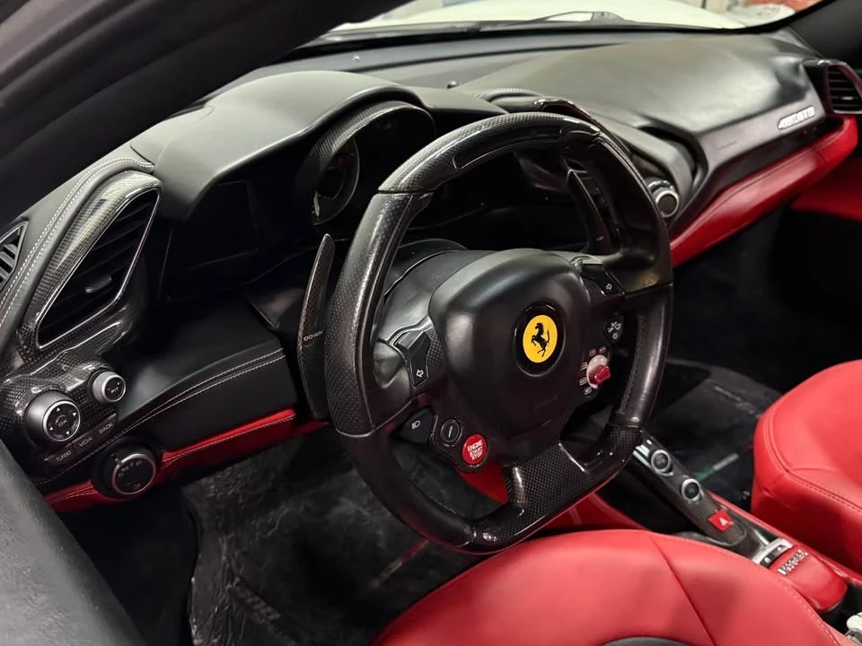 2018 Ferrari 488 GTB - Image 6 of 14