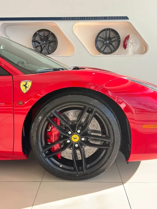 2018 Ferrari 488 GTB - Image 3 of 7