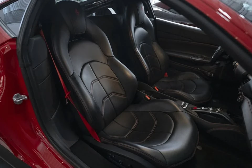 2018 Ferrari 488 GTB - Image 17 of 20