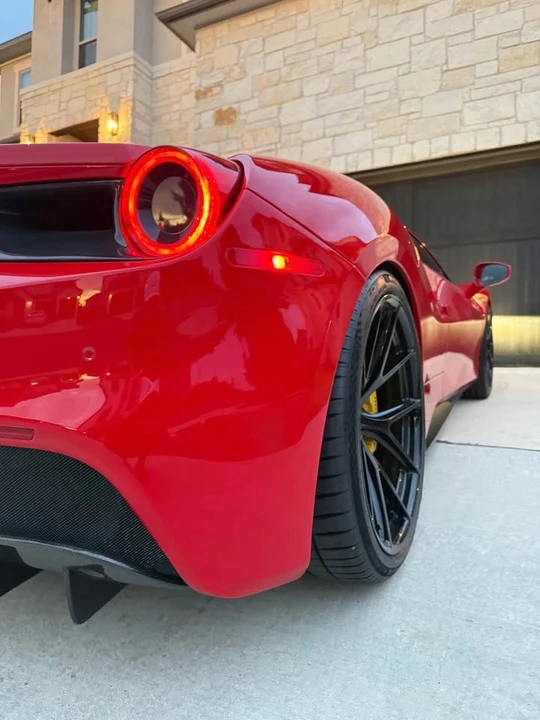 2018 Ferrari 488 GTB - Image 5 of 9