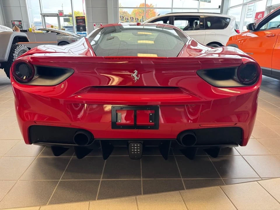 2018 Ferrari 488 GTB - Image 5 of 11