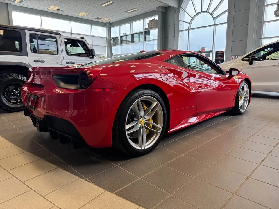 2018 Ferrari 488 GTB - Image 4 of 11