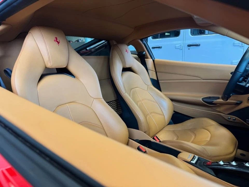 2018 Ferrari 488 GTB - Image 9 of 11