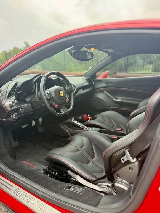 2018 Ferrari 488 GTB - Image 7 of 9