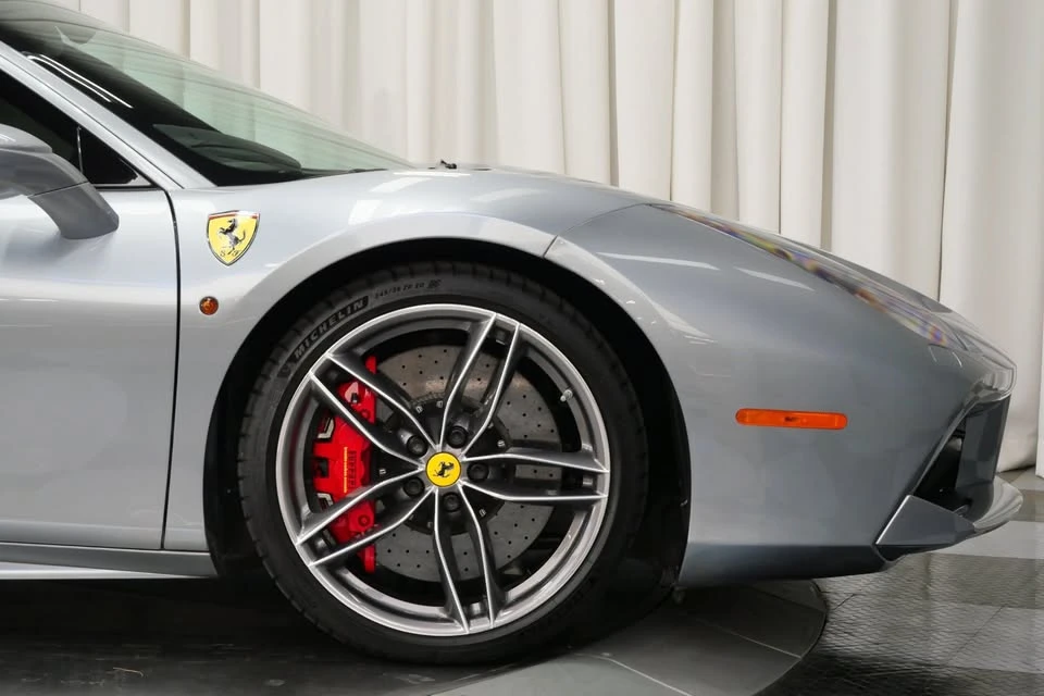 2018 Ferrari 488 GTB - Image 4 of 11