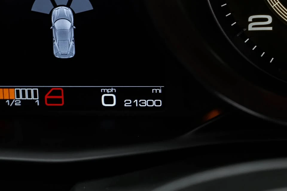 2018 Ferrari 488 GTB - Image 13 of 19