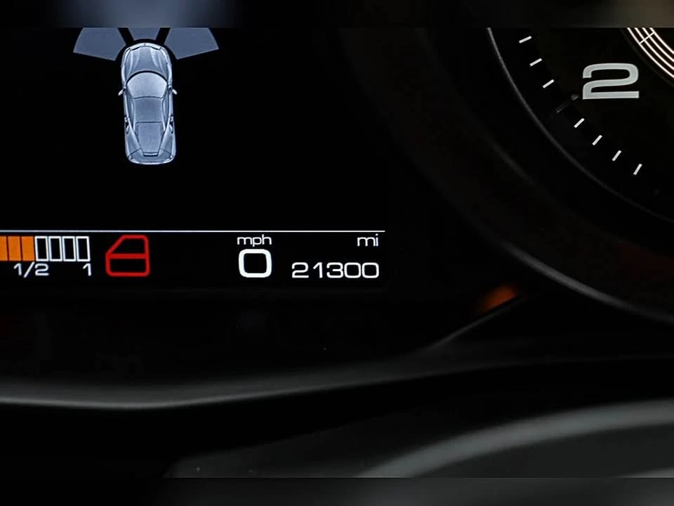 2018 Ferrari 488 GTB - Image 10 of 13