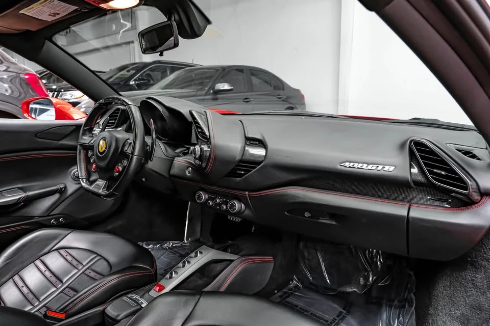 2018 Ferrari 488 GTB - Image 9 of 19