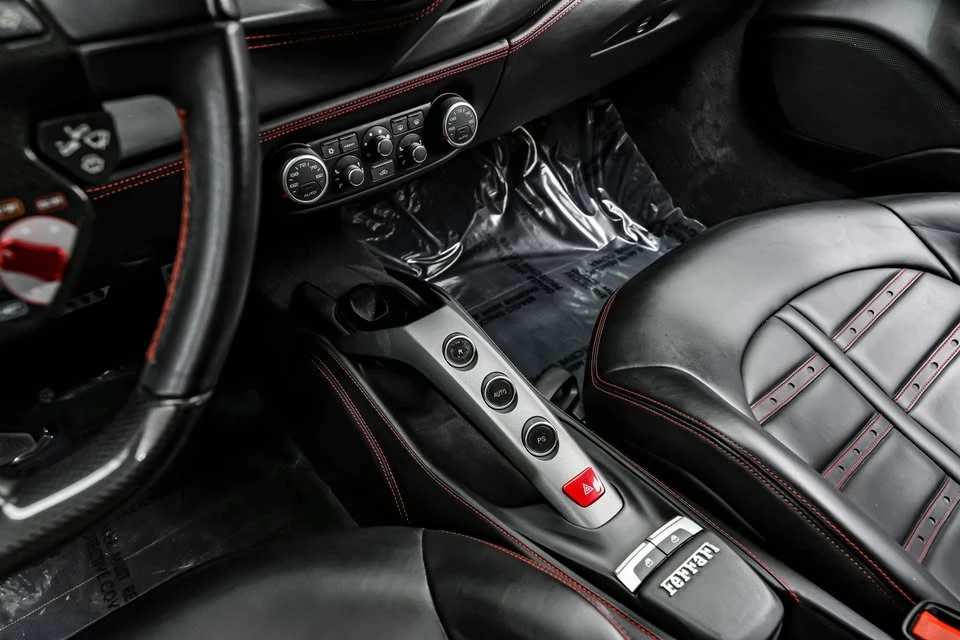 2018 Ferrari 488 GTB - Image 17 of 19