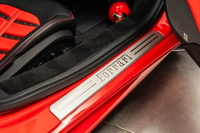 2018 Ferrari 488 GTB - Image 11 of 13