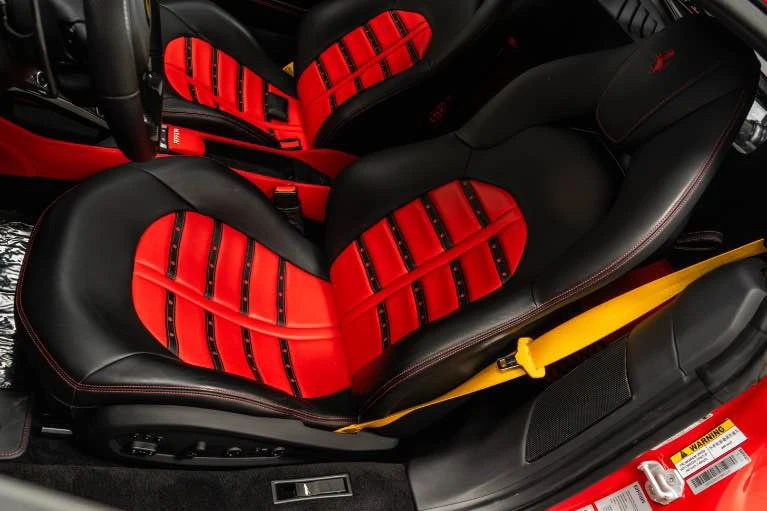2018 Ferrari 488 GTB - Image 10 of 13