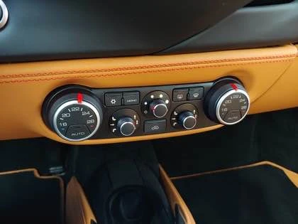 2018 Ferrari 488 GTB - Image 15 of 20