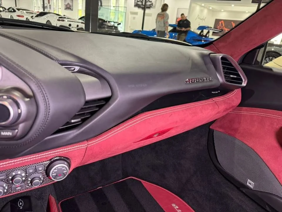 2018 Ferrari 488 GTB - Image 15 of 20
