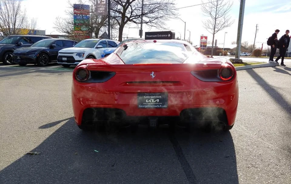 2018 Ferrari 488 GTB - Image 5 of 11