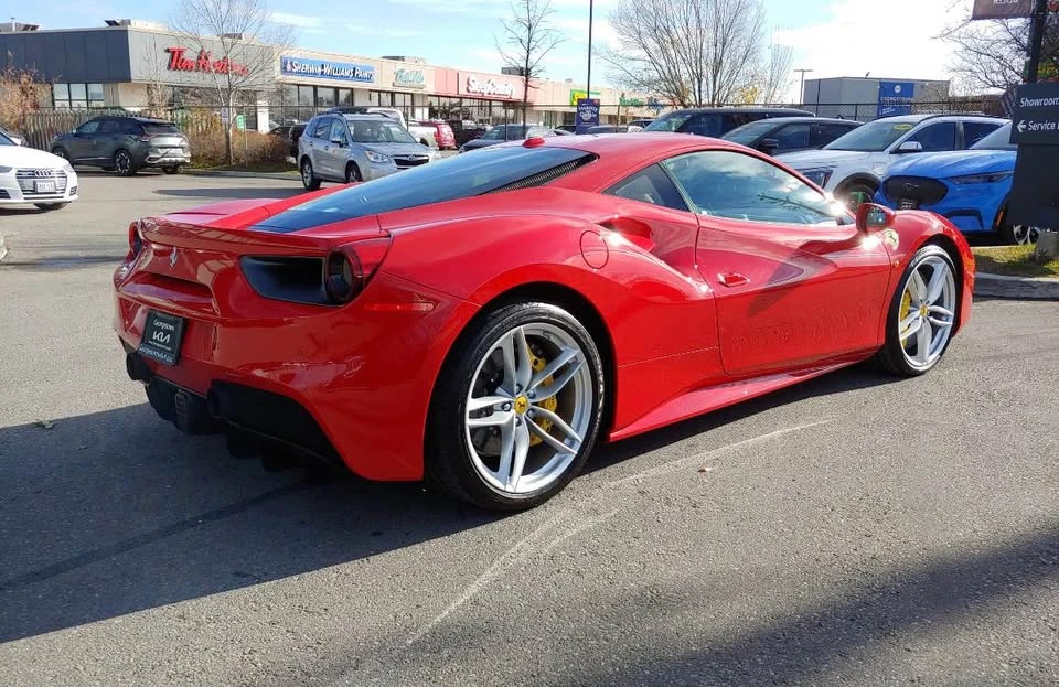 2018 Ferrari 488 GTB - Image 6 of 11