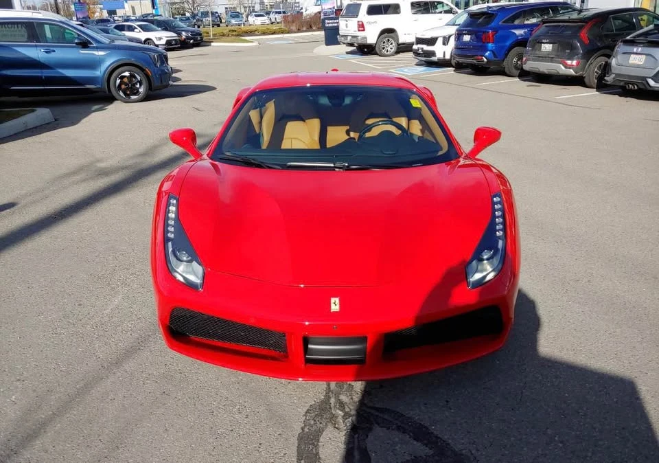 2018 Ferrari 488 GTB - Image 2 of 11