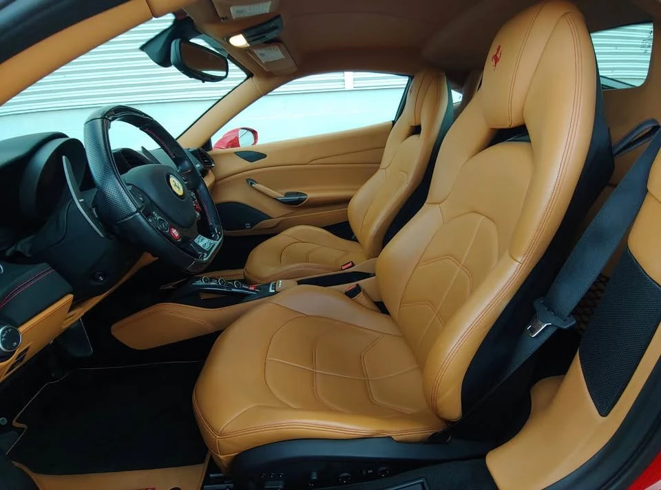 2018 Ferrari 488 GTB - Image 8 of 11