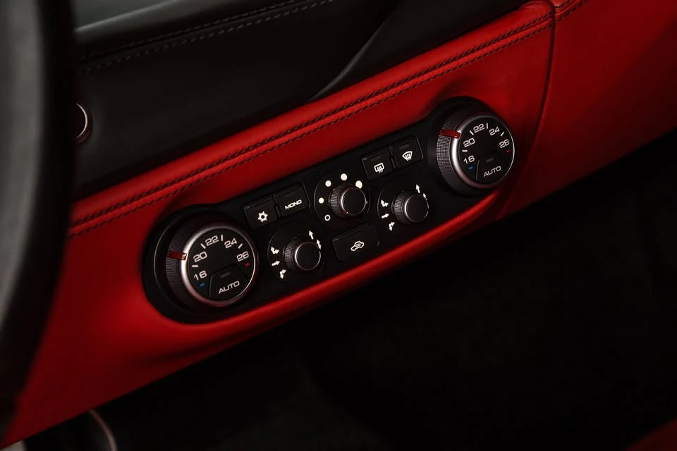 2018 Ferrari 488 GTB - Image 11 of 20