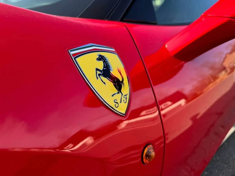 2018 Ferrari 488 GTB - Image 8 of 12
