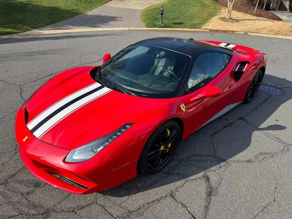 2018 Ferrari 488 GTB - Image 9 of 12