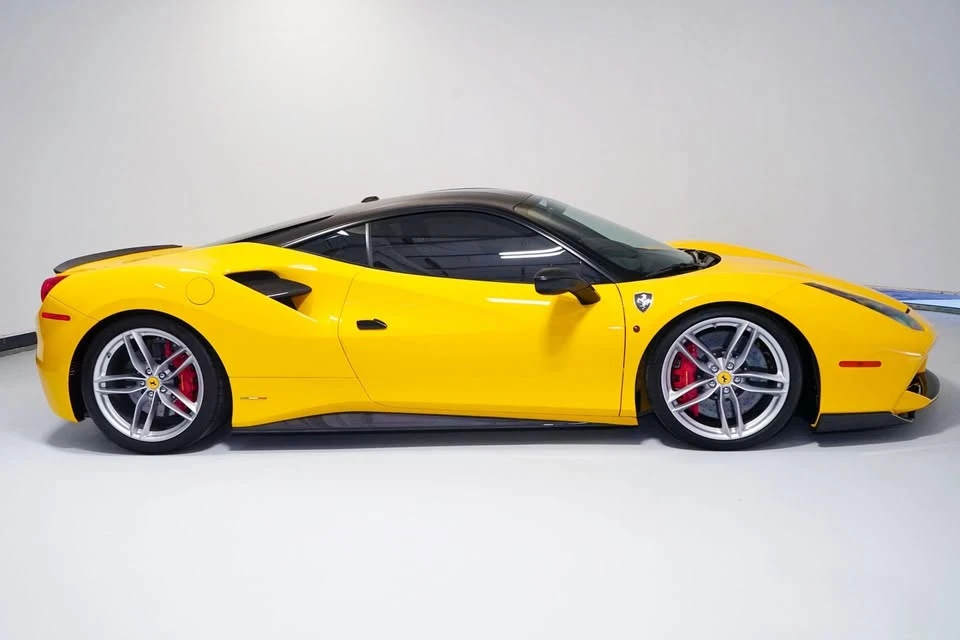 2018 Ferrari 488 GTB - Image 8 of 20
