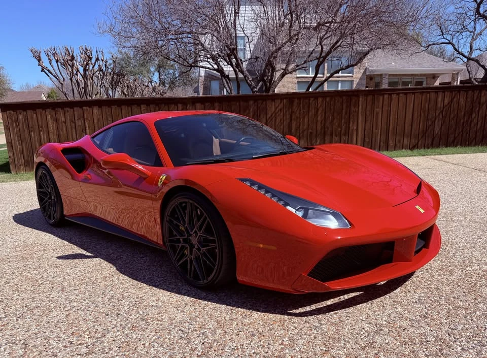 2018 Ferrari 488 GTB - Image 2 of 20