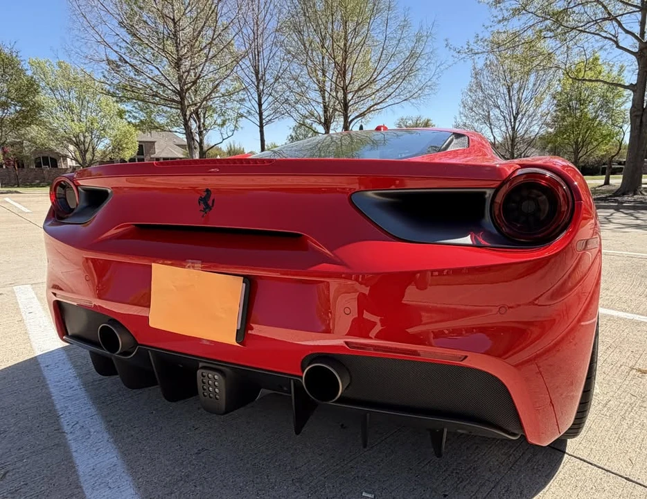 2018 Ferrari 488 GTB - Image 13 of 20