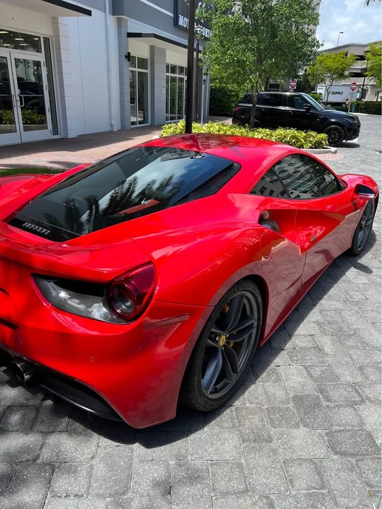 2018 Ferrari 488 GTB - Image 4 of 10