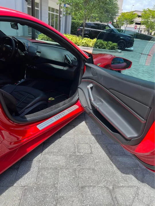 2018 Ferrari 488 GTB - Image 7 of 10