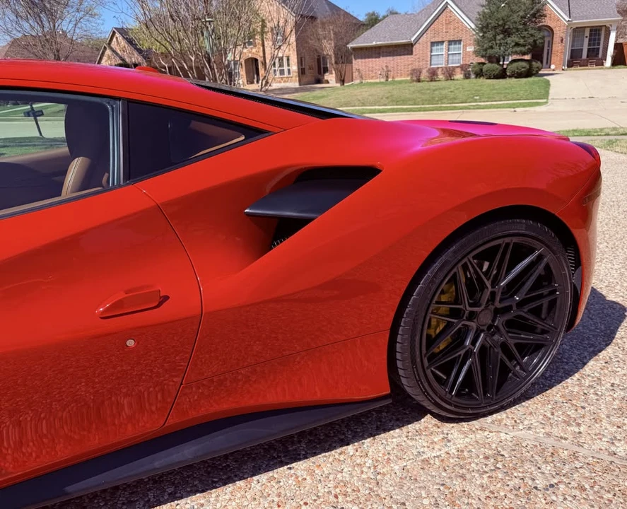2018 Ferrari 488 GTB - Image 11 of 20