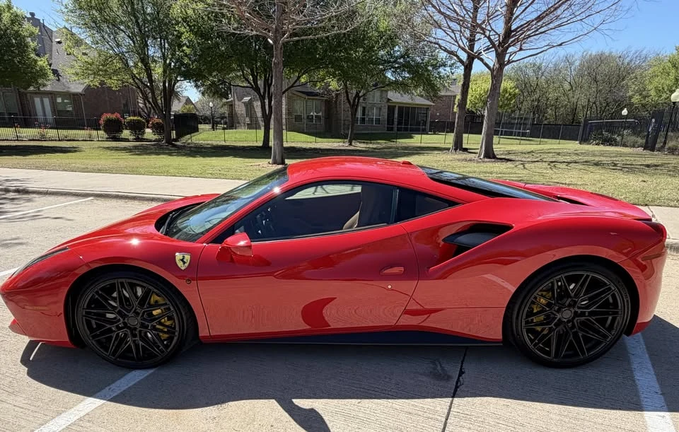 2018 Ferrari 488 GTB - Image 2 of 20
