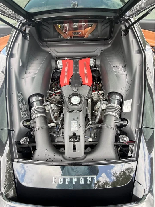 2018 Ferrari 488 GTB - Image 9 of 12