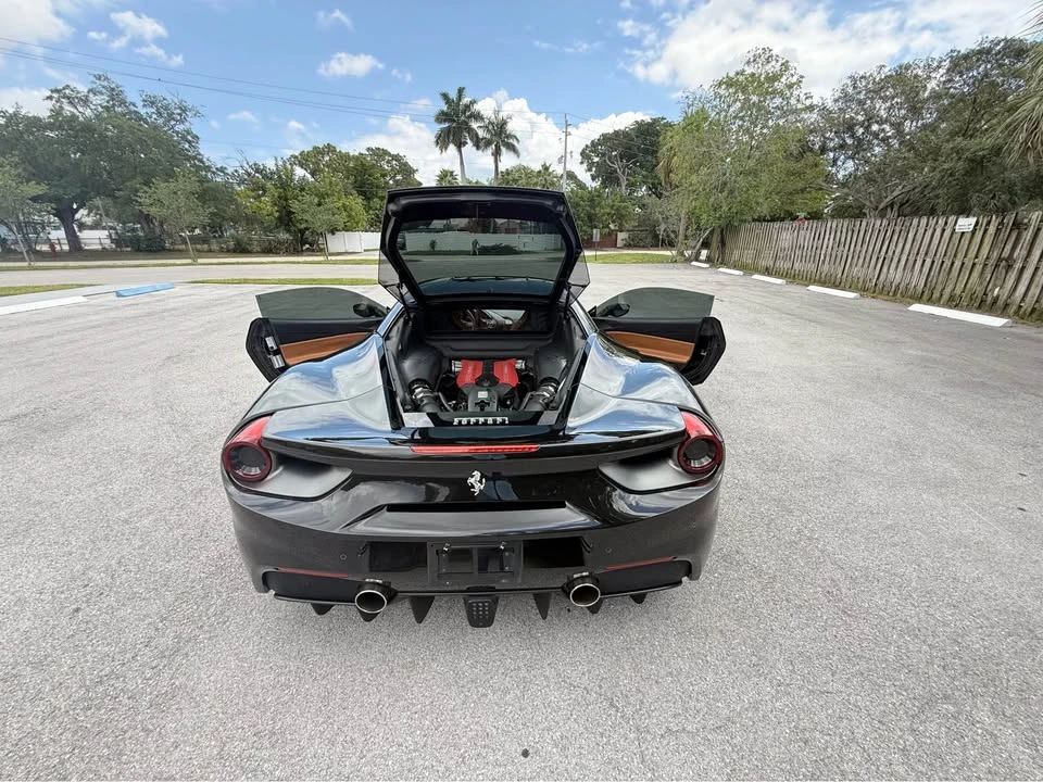 2018 Ferrari 488 GTB - Image 8 of 14