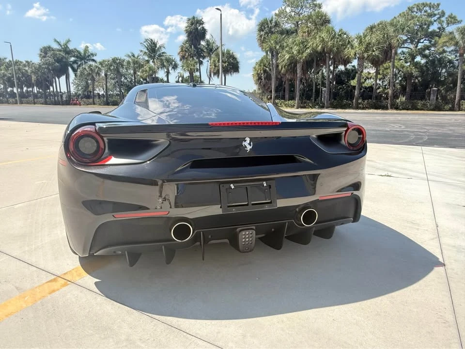 2018 Ferrari 488 GTB - Image 4 of 14