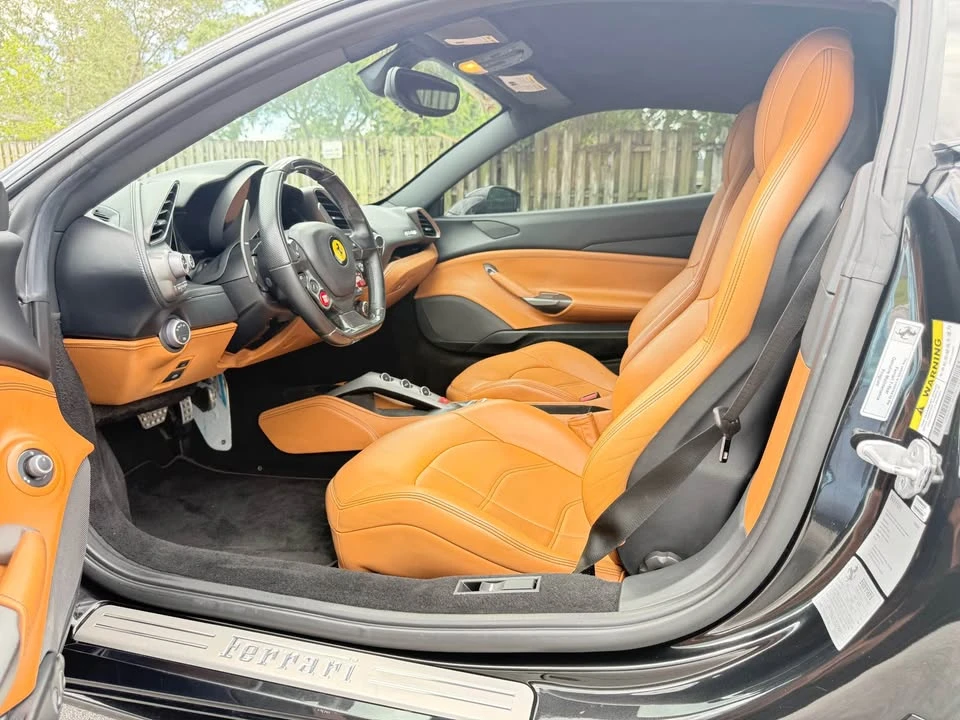 2018 Ferrari 488 GTB - Image 10 of 14