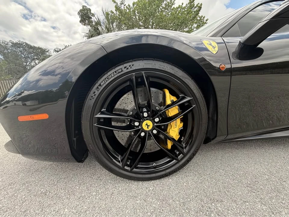 2018 Ferrari 488 GTB - Image 14 of 14