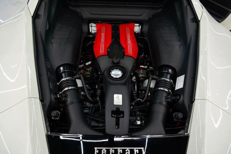 2018 Ferrari 488 GTB - Image 12 of 17