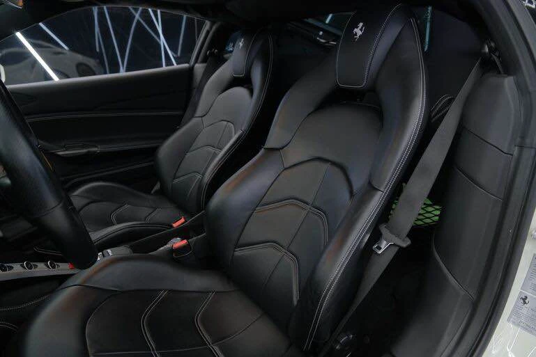 2018 Ferrari 488 GTB - Image 9 of 17