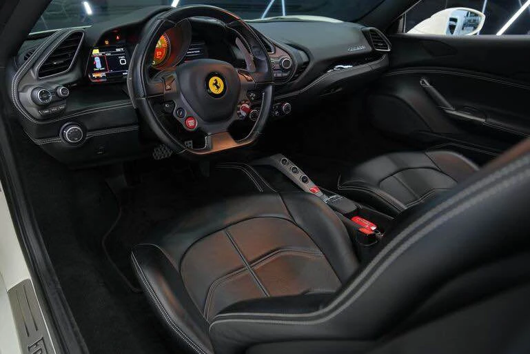 2018 Ferrari 488 GTB - Image 13 of 17