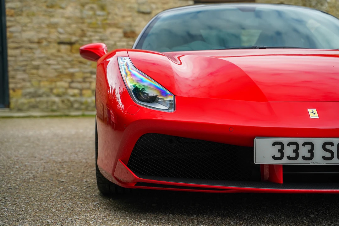 2018 Ferrari 488 GTB - Image 12 of 31