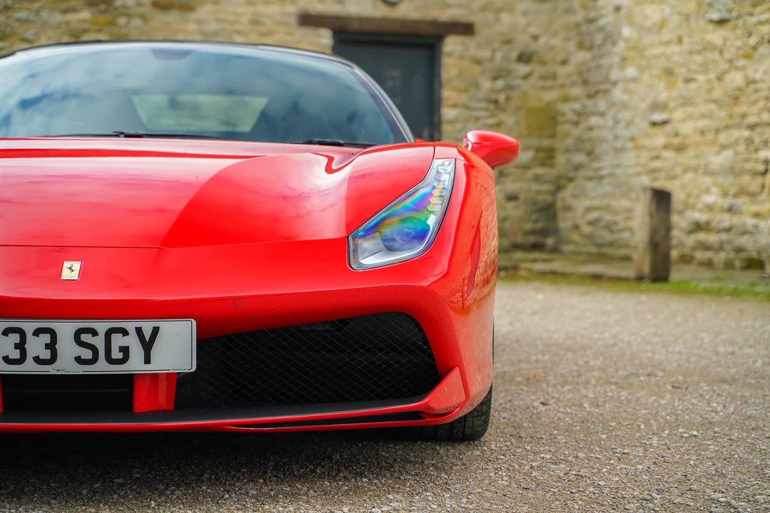 2018 Ferrari 488 GTB - Image 13 of 31